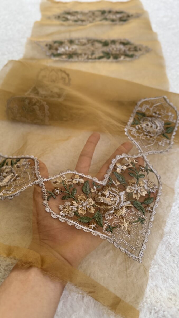Pair of Corner + Pair of Motifs