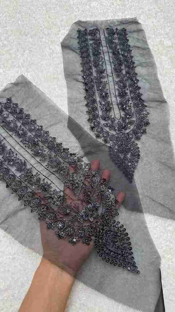 Sapphire Neckline