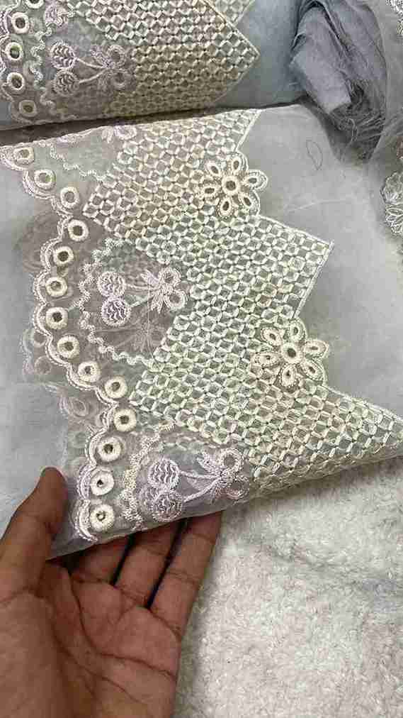 Maryum & Maria Yard Patch