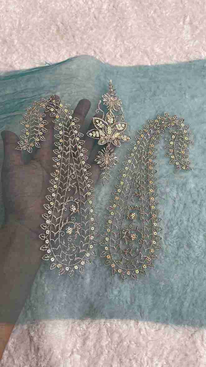 Neckline Fancy Motif