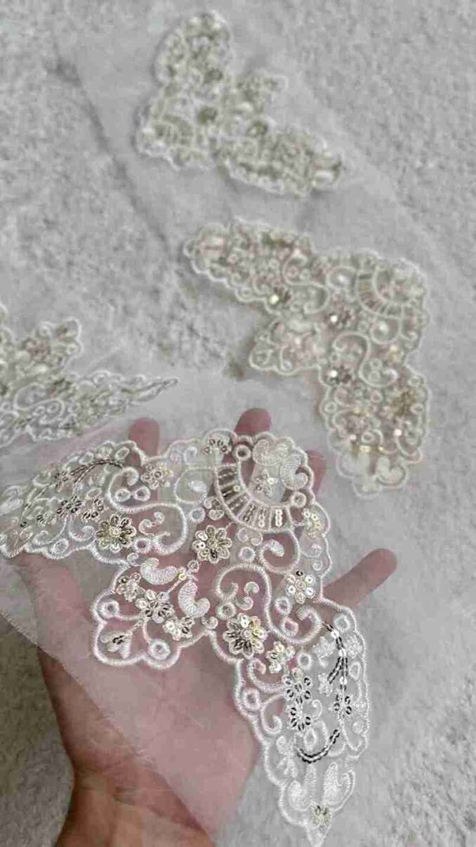 Imrozia White dyeable Corners pair