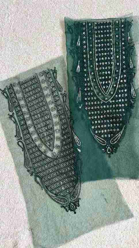 Maryum & Maria Green Neckline